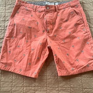 Men’s casual shorts! Size 38 and barely worn